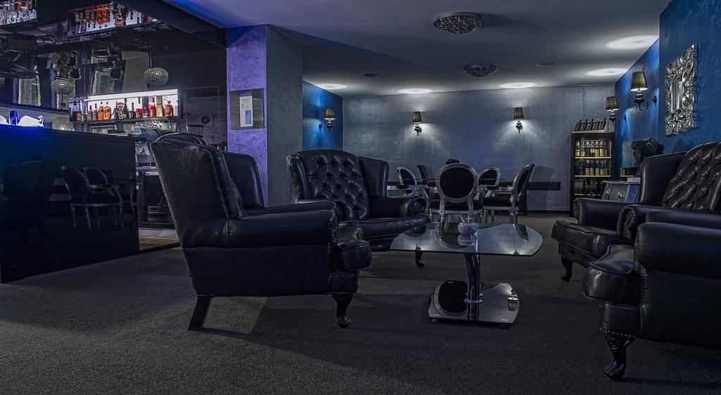 Hotel Polo Presov Ngoại thất bức ảnh